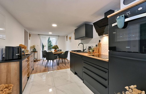 Kapela House | Cozy home in Kapela with sauna