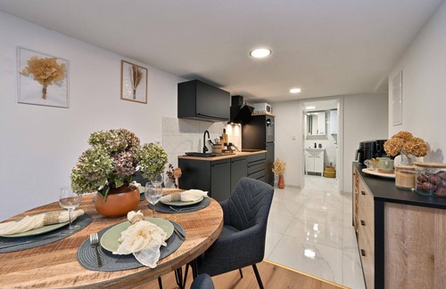 Kapela House | Cozy home in Kapela with sauna