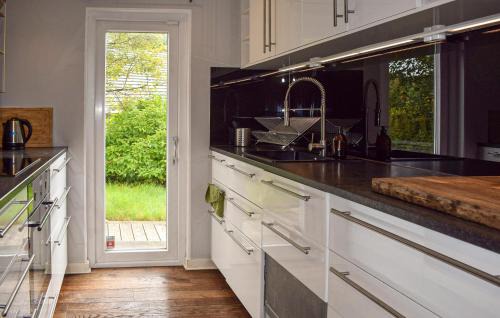 Kvidinge House | Cozy Home In Kvidinge With Wifi