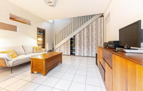 Quartier Doulon-Bottiere House | Cozy Home In Nantes With Wifi