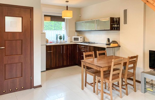 Nowecin House | Cozy home in Nowecin with kitchen
