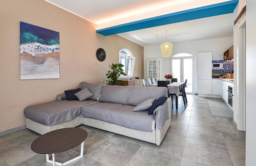 Partinico House | Cozy home in Partinico with WiFi