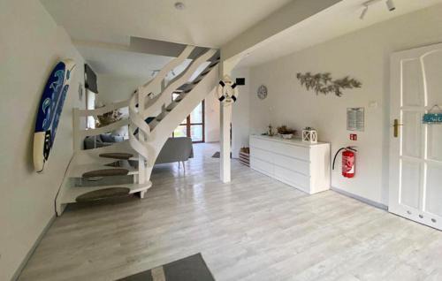 gmina Bedzino House | Cozy Home In Podamirowo With Lake View