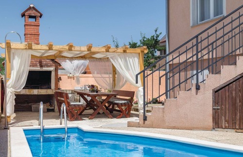 Sikici House | Cozy home in Pula with kitchen