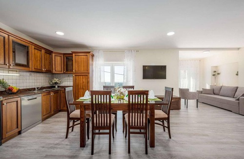 Visnjan House | Cozy home in Visnjan with sauna