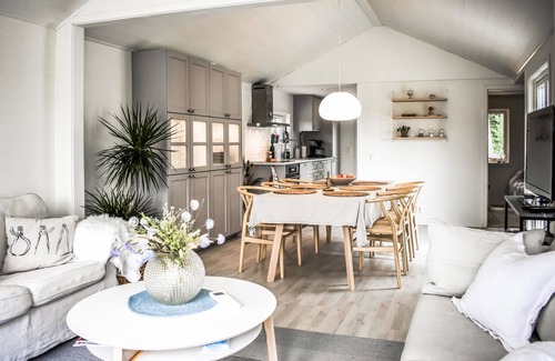 Yngsjo House | Cozy home in Yngsjö with kitchen