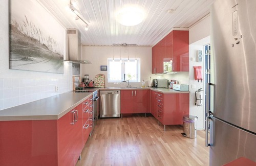 Svarte House | Cozy home in Ystad with kitchen