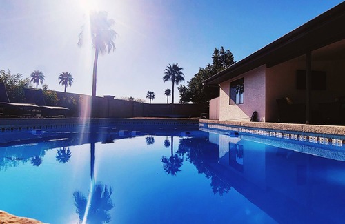 Deer Valley House | Cozy Home with Private Pool, Great Patio & Putting Green – The Ultimate Getaway!