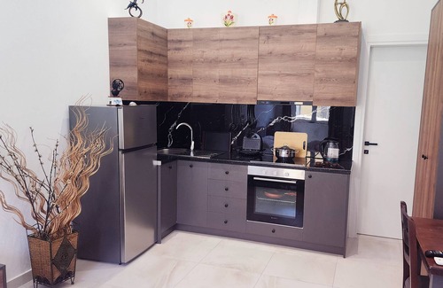 Golem Hotel | Cozy hotel with 1 bedroom and WiFi, AC in pleasant Golem