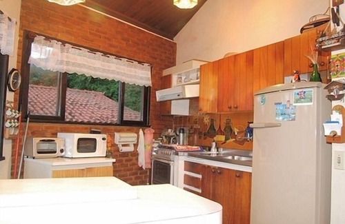 Itaipava Cottage | Cozy house, beautiful view, ideal for families and couples. OI FIBER INTERNET.