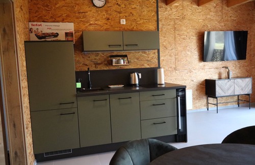 Zavrc House | Cozy house for pampering with a wellnes area and swimming pool. Nature & peace.