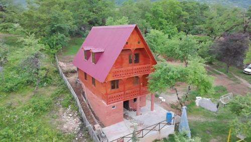 Tsageri Bed & Breakfast | Cozy house