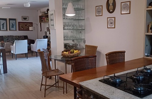 Lago Norte Cottage | Cozy house, ideal for family and work, 12 minutes from downtown Brasília