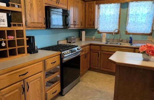 Cushing House | -Cozy in Cushing - 3BR/1Ba near hospital and tanks