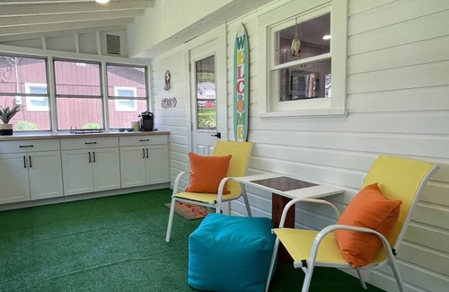 Honeoye Cottage | Cozy Lake Front Cottage