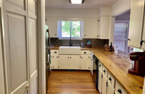 Olivia House | Cozy Lake Retreat in Carolina Trace