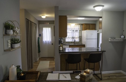 Lake Stevens House | Cozy Lake Stevens family bungalow: peaceful & quiet with a serene backyard.