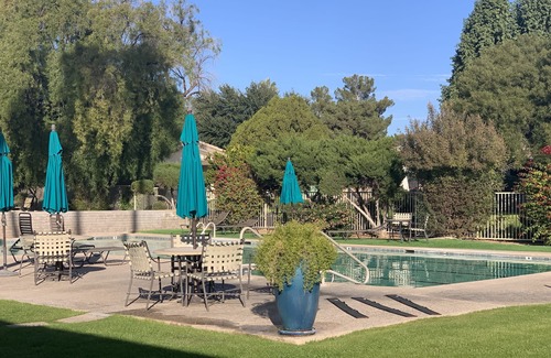 Fashion Square House | Cozy, light filled 2B, 2B in Scottsdale