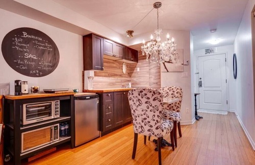 Piedmont Apartment | Cozy Loft in the Heart of St-Sauveur Village!