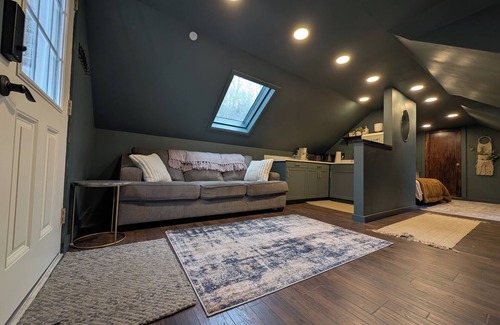 Carroll Valley Apartment | Cozy Loft Retreat- Walk to Liberty Mountain Resort