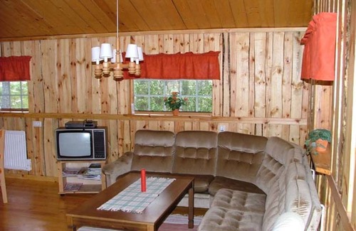 Horn House | Cozy log cabin near the lake in beautiful nature