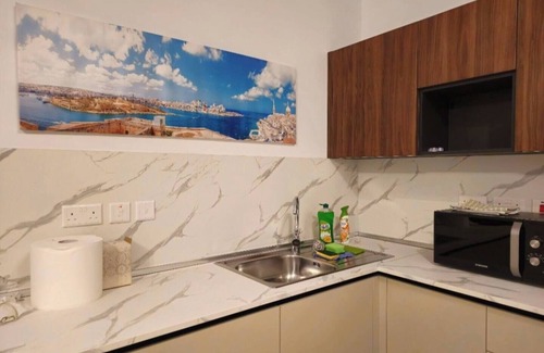 Msida Apartment | Cozy Modern two Bdr Place Sliema Ferry Tigne Point