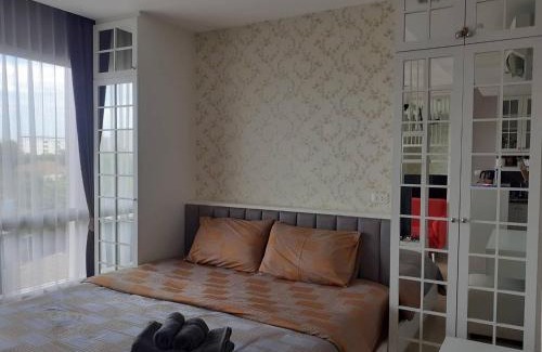 Saen Suk Apartment | Cozy near beach 200m with toproof pool at Patio Bangsaen