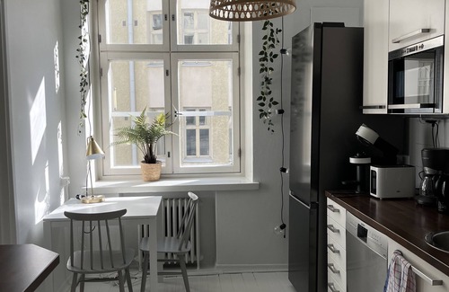 Punavuori Apartment | Cozy nest in Viiskulma, heart of Punavuori