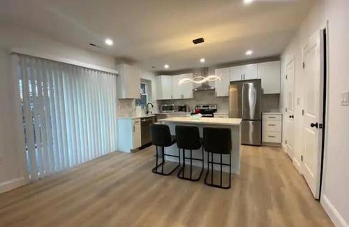 Fort Totten Apartment | Cozy Newly renovated 2 bedroom 2 bathroom in DC #3