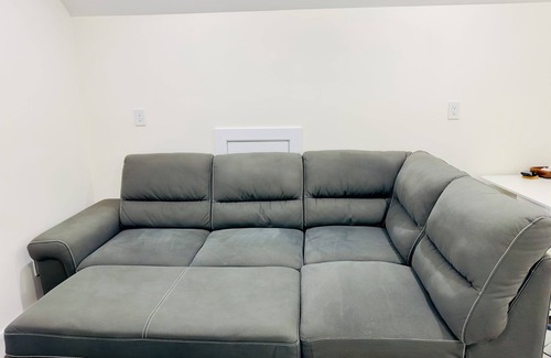 Gibsons House | Cozy one bedroom suit on Gibsons with private entrance