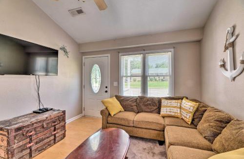 Pantego House | Cozy Pantego Cottage about 5 Miles to Belhaven!