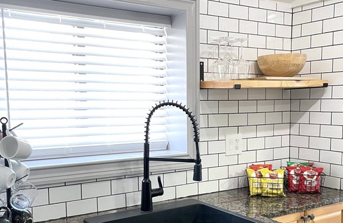 Novi House | Cozy Pet Friendly Home Near Walled Lake