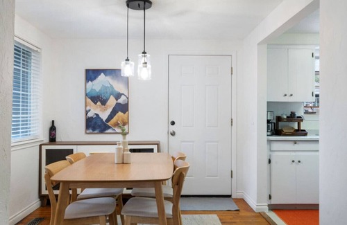 Milwaukie House | Cozy Portland Retreat with Private Patio & Grill