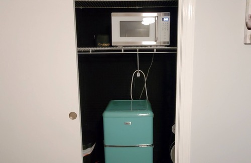 Florida Ridge House | Cozy room with separate entrance and private bathroom.