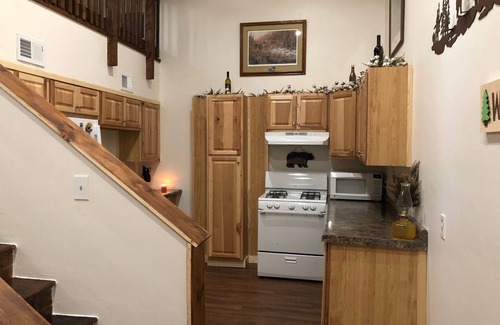 Athelstane Cabin | Cozy & secluded on 53 acres & driveway access to miles of ATV/snowmobile trails!