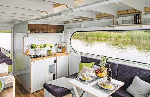 Havelsee Boat Rental | Cozy ship in Havelsee OT Kützkow