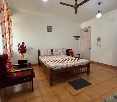 Sinquerim Apartment | Cozy SpaceX