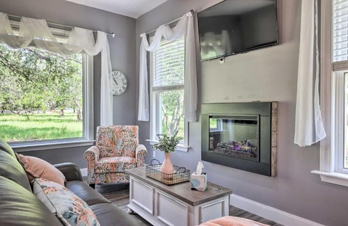 Spring Branch House | Cozy Spring Branch Cottage in Hill Country!