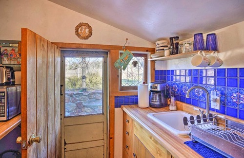 Julian Apartment | Cozy Story Book Barn Cottage with Scenic View