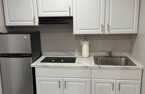 Central Islip Apartment | Cozy studio apartment