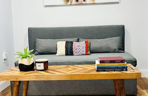 Twining Apartment | Cozy studio in awesome Washington with WiFi access