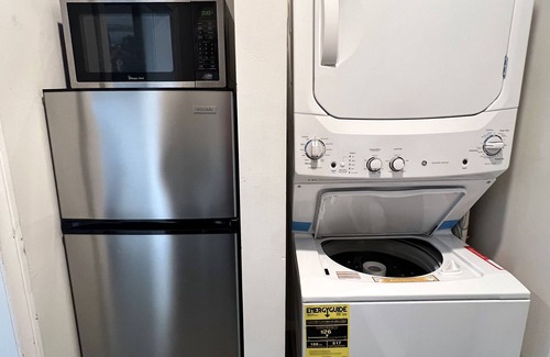 Lincoln Acres Apartment | Cozy studio in fabulous Chula Vista with AC, WiFi, Washer and Dryer.