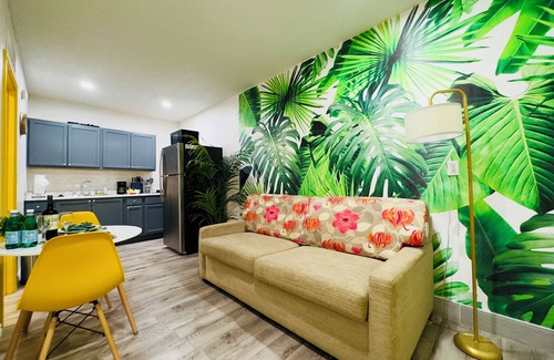 Sunrise Manor Apartment | Cozy Studio In Las Vegas, King Bed Near Freemont Street.