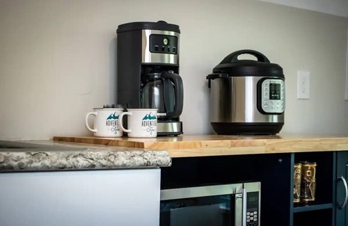 Cleveland Apartment | Cozy studio near Cleve Clinic, Case