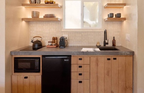 Imperial Beach Hotel | Cozy Studio Waves & Sand Just Steps Away