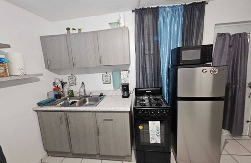 Levittown Apartment | Cozy studio with amazing terrace