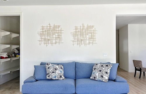 Rancho Penasquitos House | Cozy suite with private bathroom, spacious walk-in closet in charming San Diego