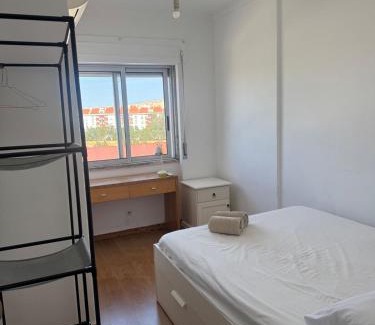 Queluz Apartment | Cozy T3 Monte Abraão