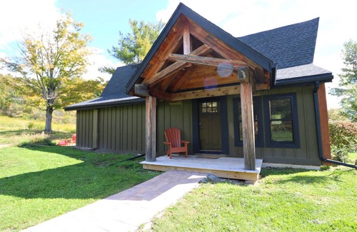 Great Valley House | Cozy Timber Frame Home! 5 minutes to Holiday Valley and downtown Ellicottville!