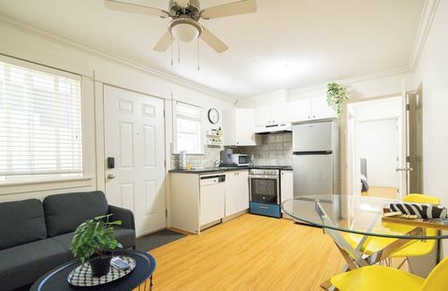 Seafair House | Cozy two bedrooms unit in Richmond BC